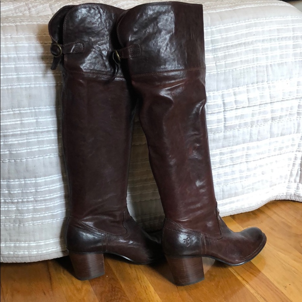 *NEW* Frye Boots